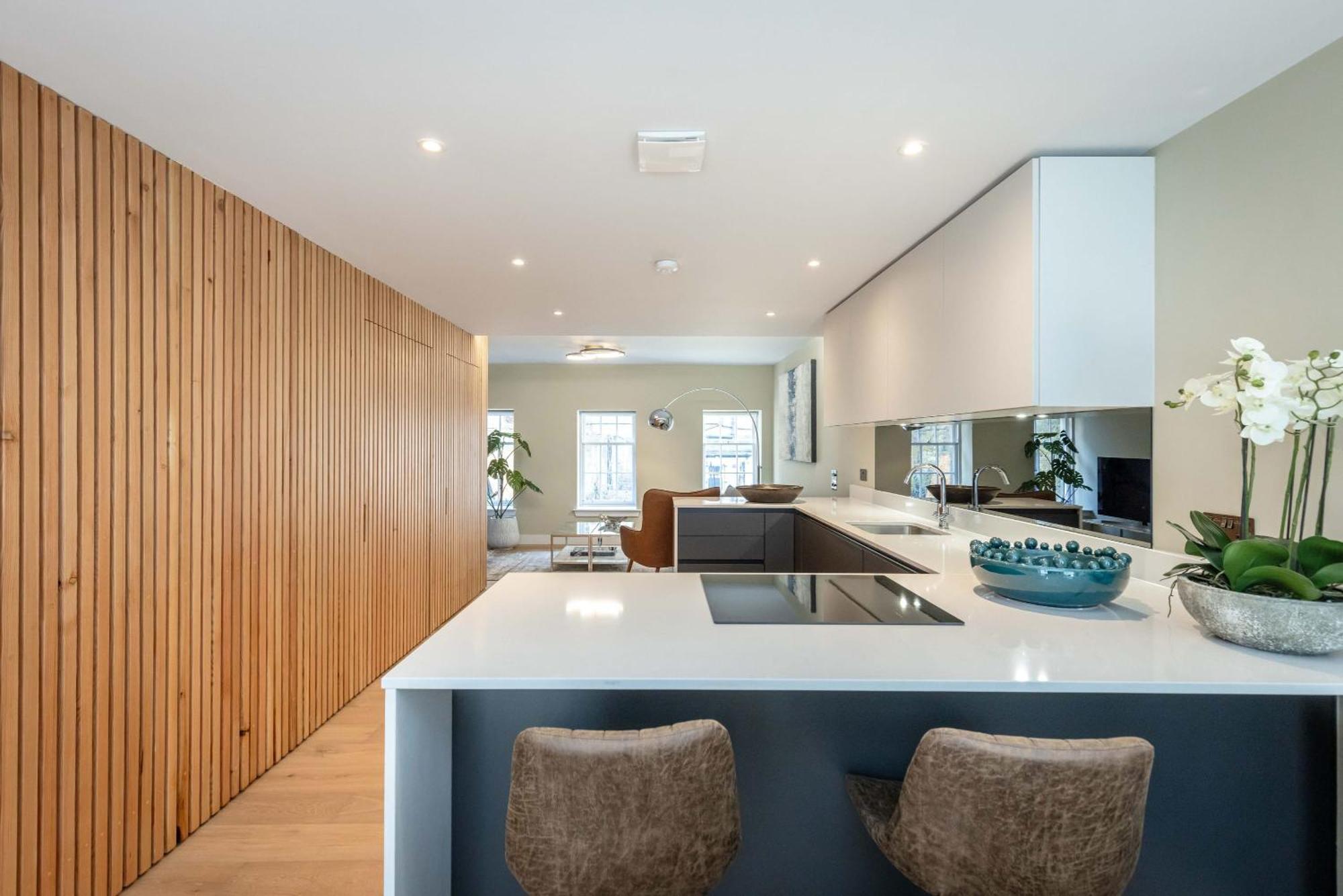 Dragon Suites - City Centre 2 Bed Luxury Mews House Edimburgo Esterno foto